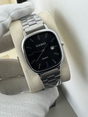 casio quartz vintage black dial watch